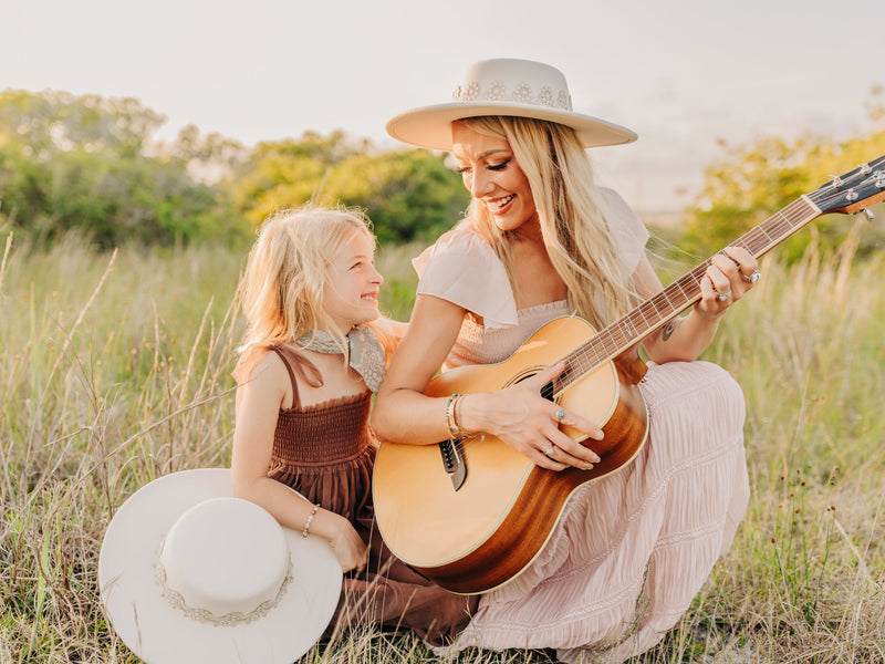 Photographer Feature: Suzanne Sawyer