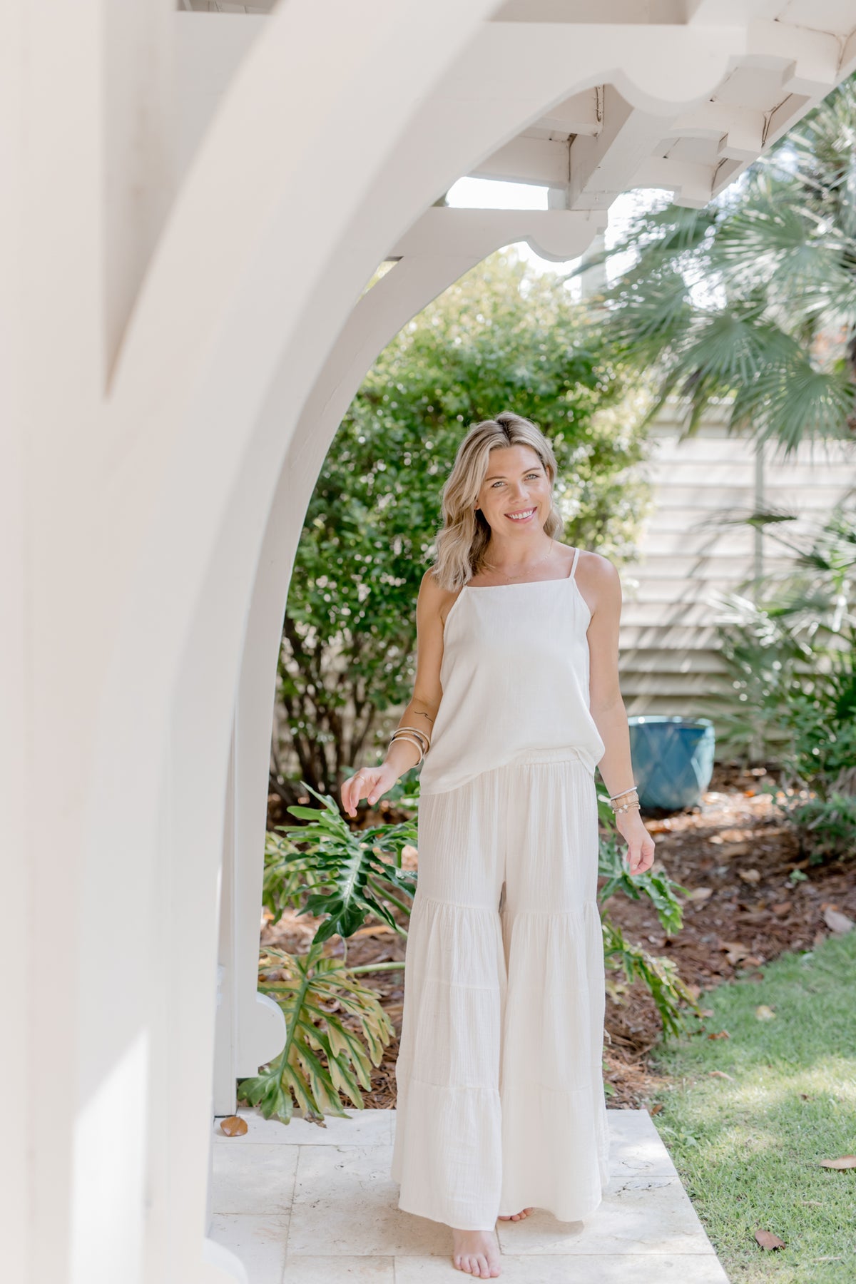 INDIE BLUE Women Women's Bella Maxi Pants (soft white linen)
