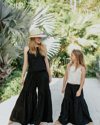 INDIE BLUE Women Women's Bella Maxi Pants (black soft linen)