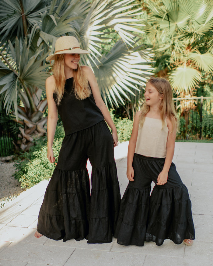 INDIE BLUE Women Women's Bella Maxi Pants (black soft linen)