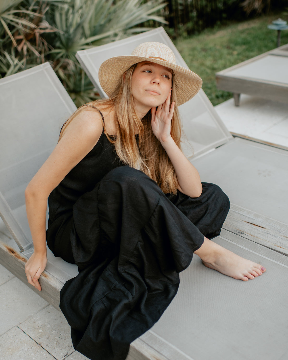 INDIE BLUE Women Women's Bella Maxi Pants (black soft linen)