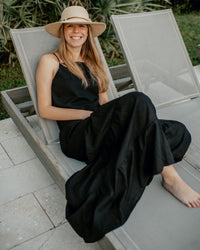 INDIE BLUE Women Women's Cassie Top (black soft linen)