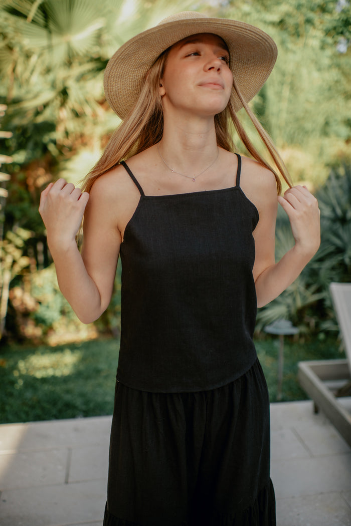 INDIE BLUE Women Women's Cassie Top (black soft linen)