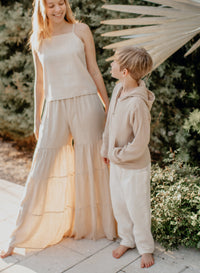 INDIE BLUE Women Women's Cassie Top (almond soft linen)