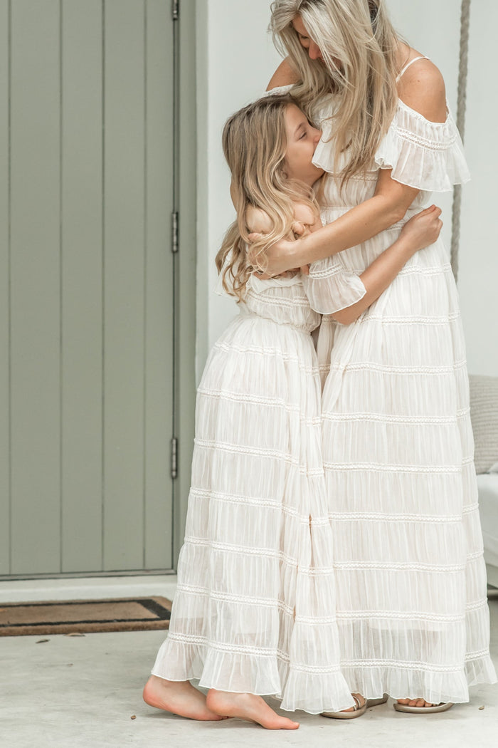 INDIE BLUE Dresses Elise Dress (natural chiffon)