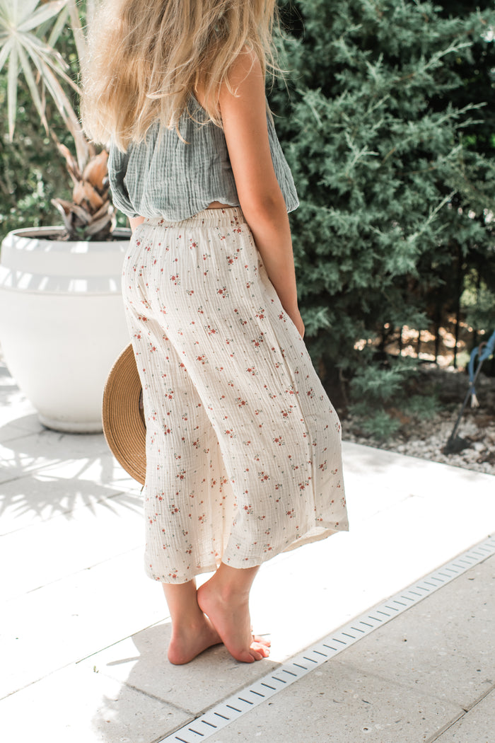 INDIE BLUE Separates Eden Capris (soft floral muslin) FINAL SALE