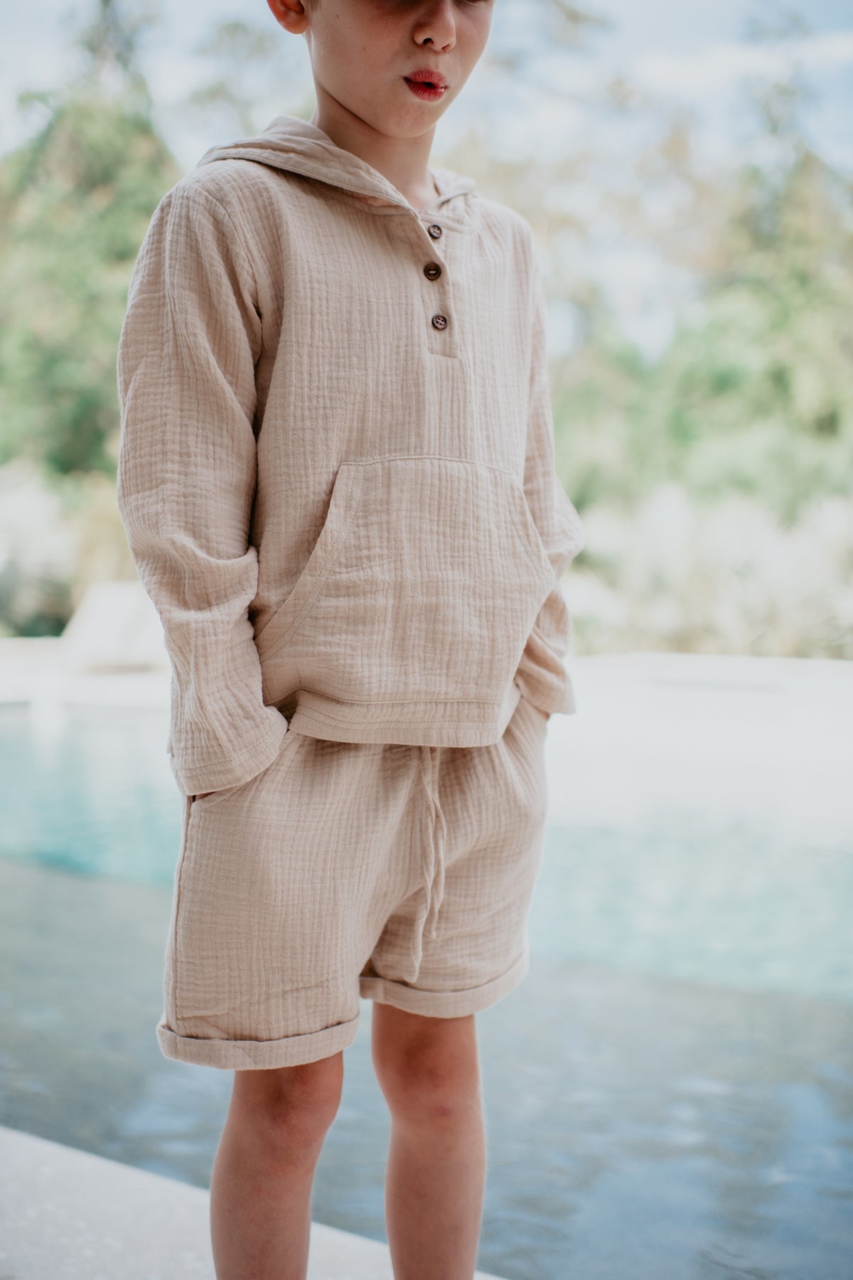 INDIE BLUE Boys Knox Shorts (latte muslin)