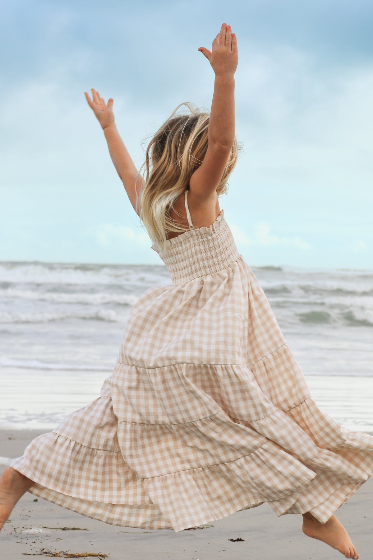 INDIE BLUE Dresses Stella Maxi (tan gingham)