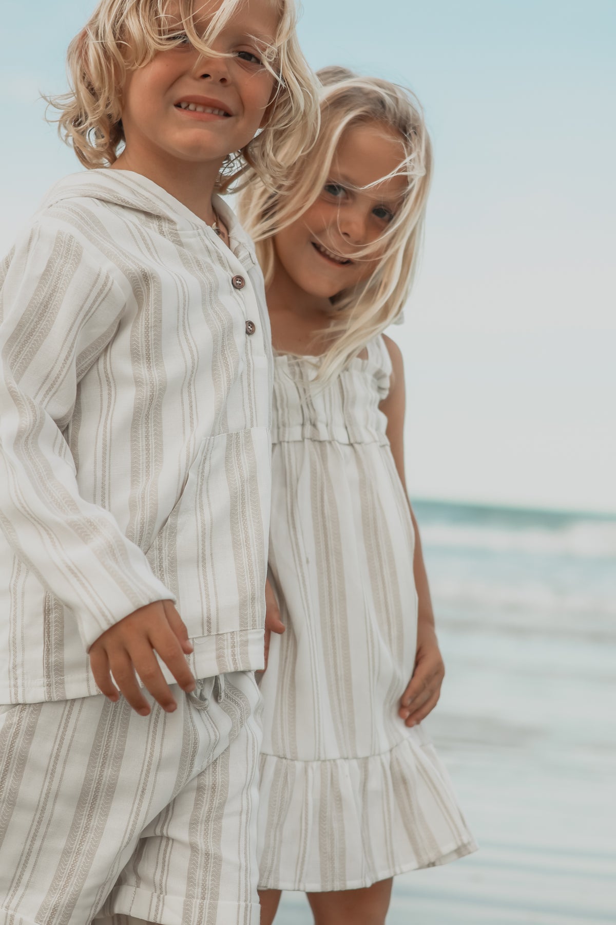 INDIE BLUE Boys Knox Hoodie (desert stripe linen)