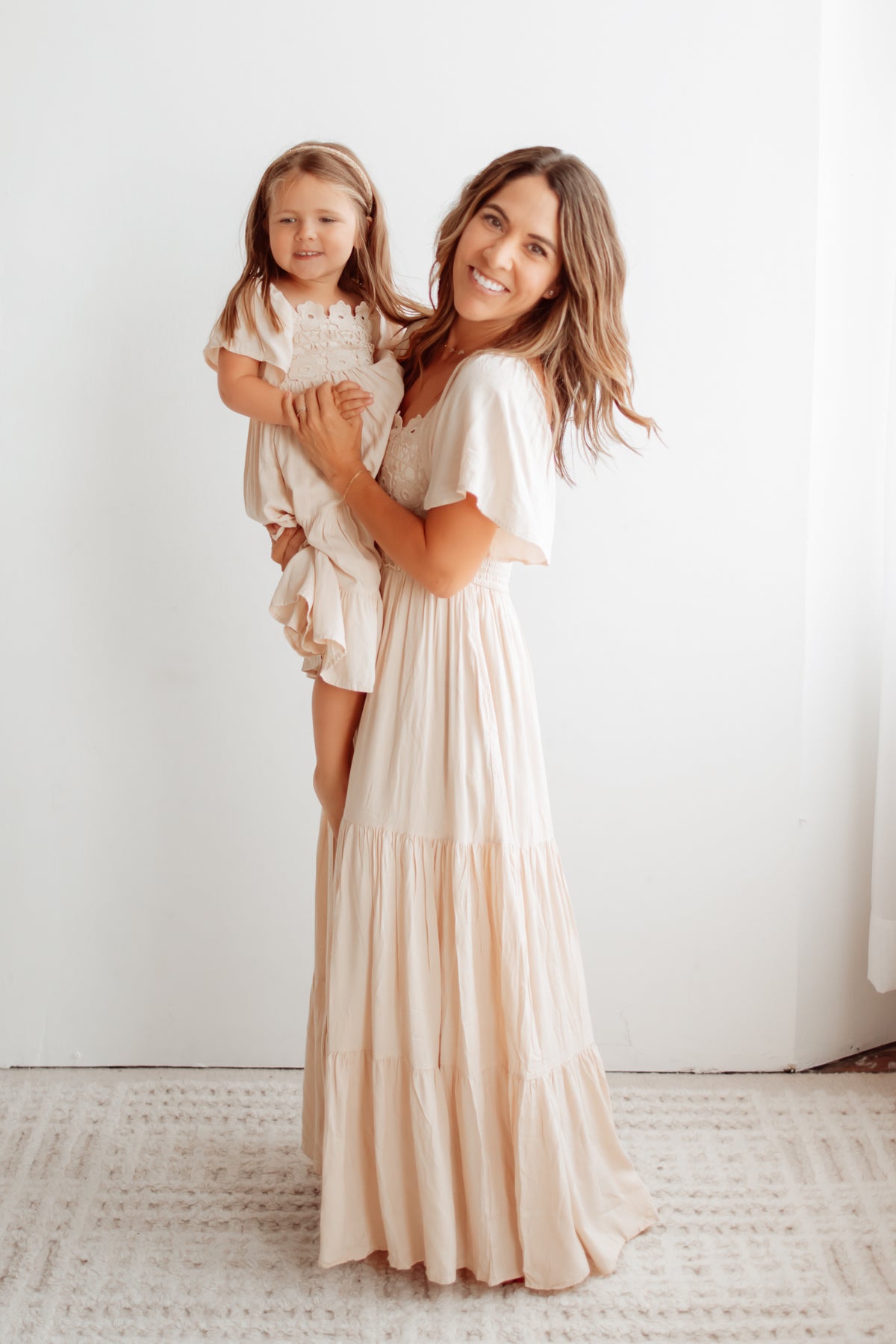 INDIE BLUE Women Women's Winnie Lace Dress (natural)