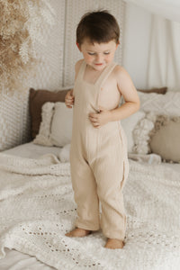 INDIE BLUE Boys Grady Romper (latte muslin)
