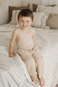 INDIE BLUE Boys Grady Romper (latte muslin)