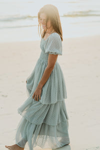 INDIE BLUE Women Women's Willa Maxi Dress (sage swiss dot)