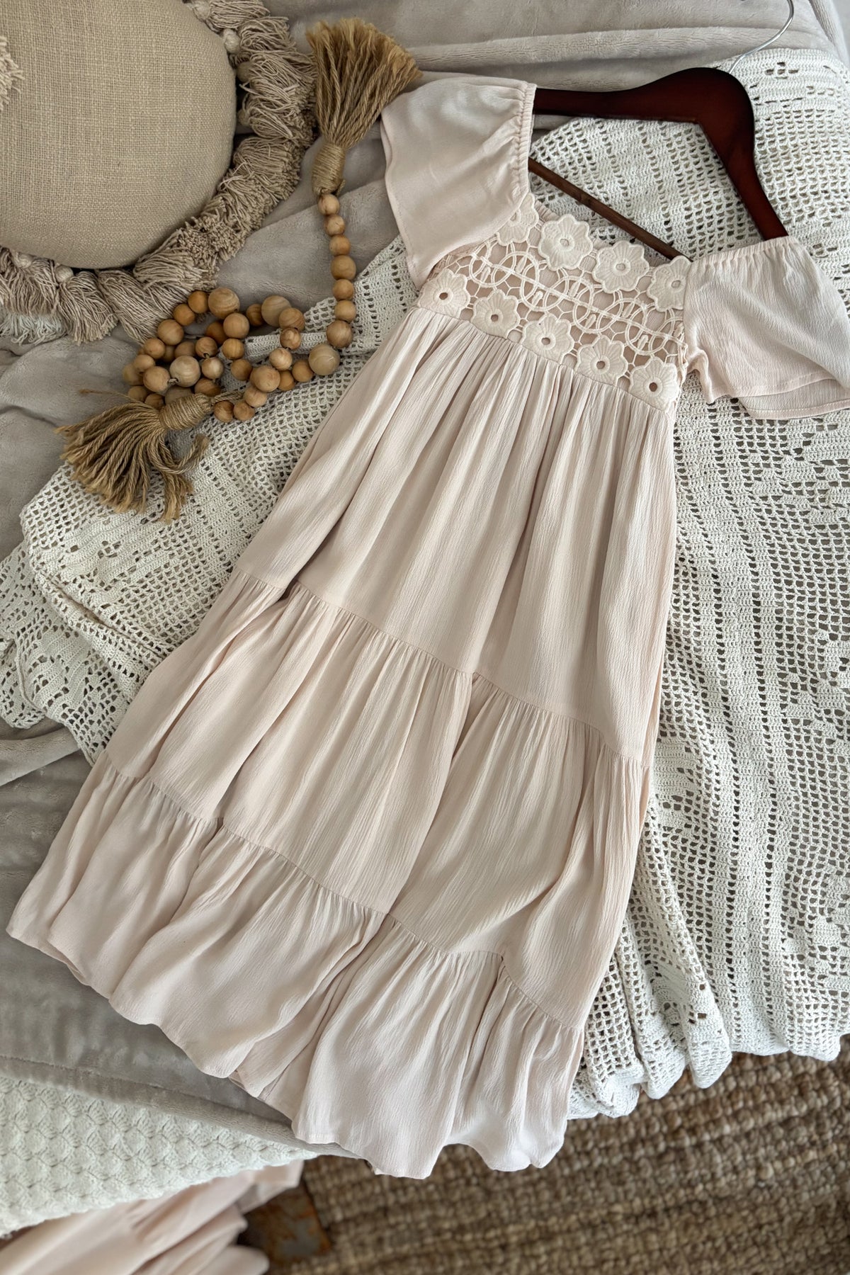 INDIE BLUE Dresses Winnie Lace Dress (natural)