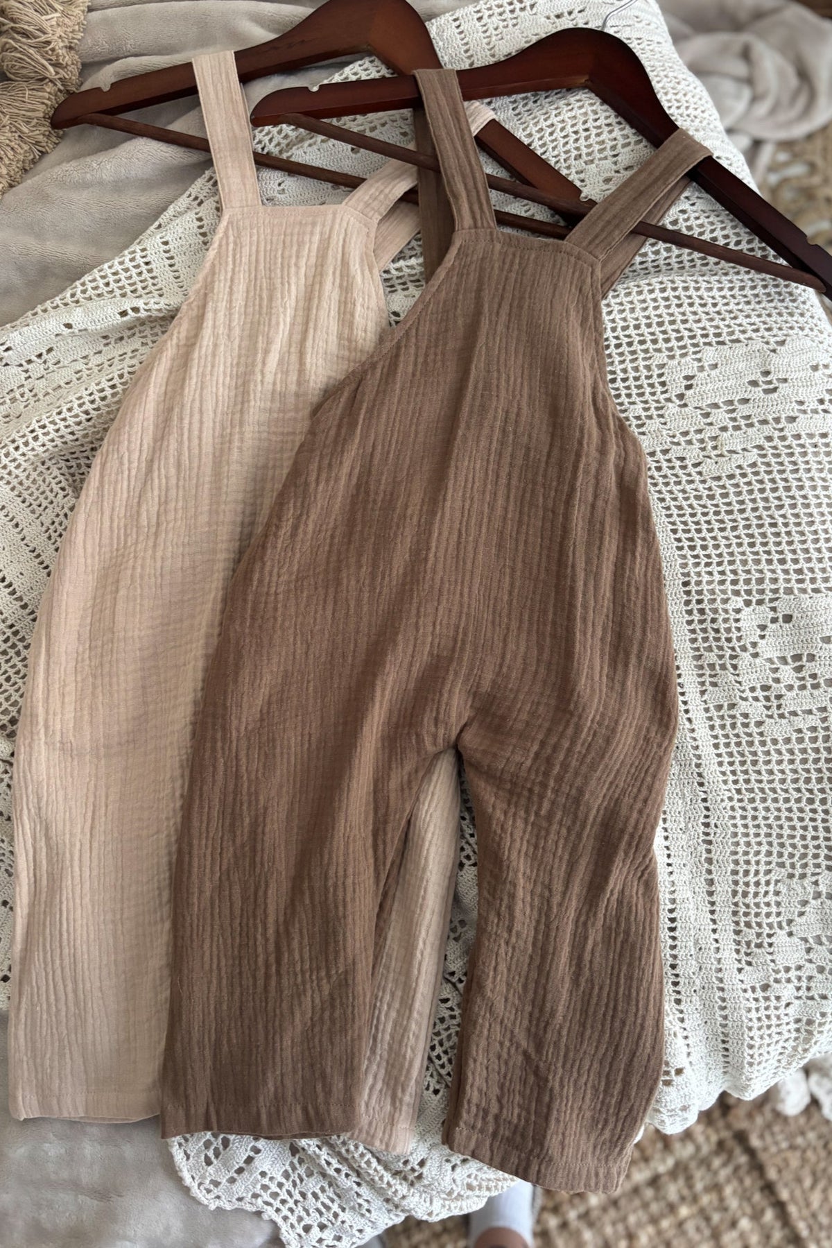 INDIE BLUE Boys Grady Romper (mocha muslin)