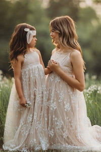 INDIE BLUE Dresses Fiona Lace Dress (natural)