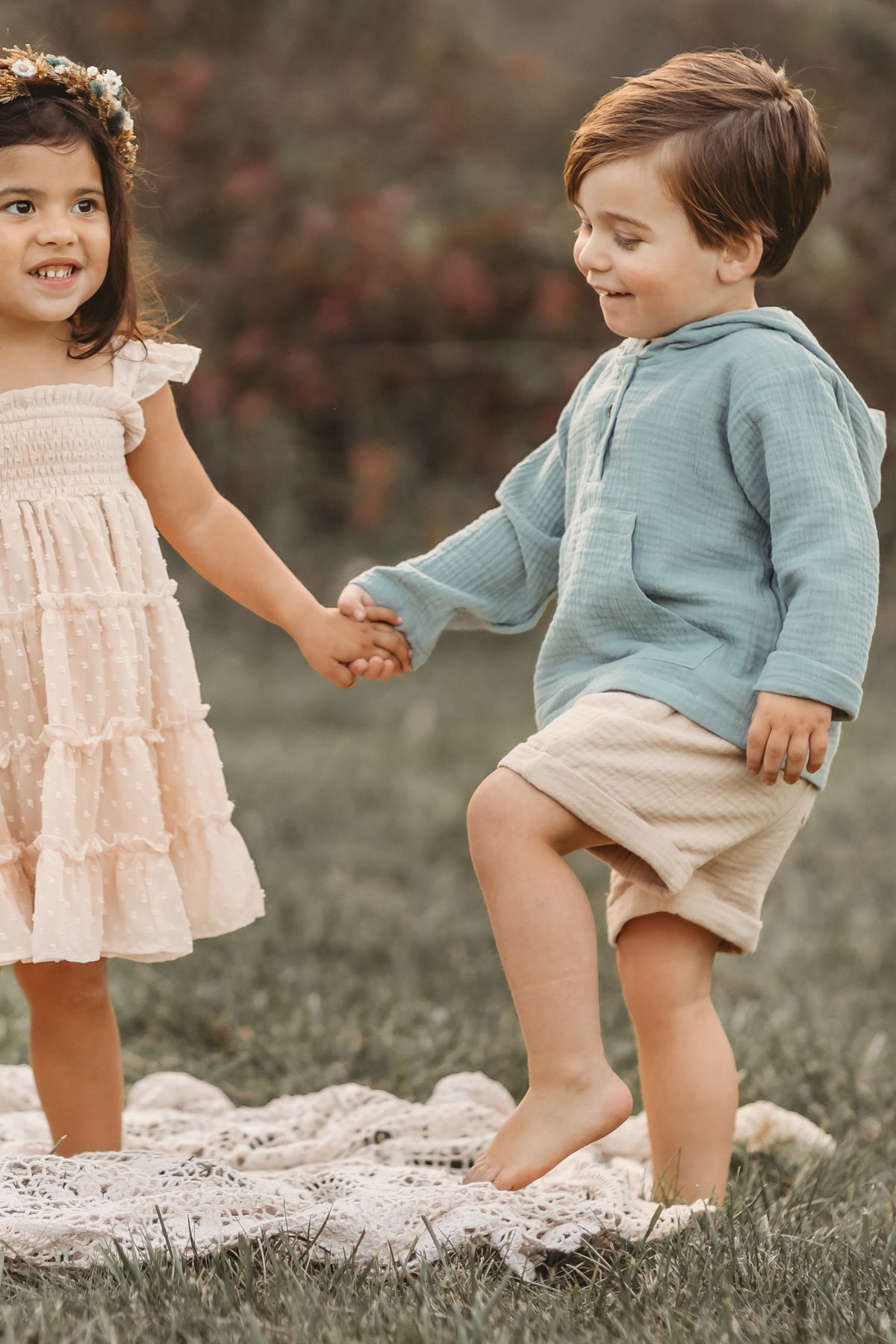 INDIE BLUE Boys Knox Shorts (latte muslin)