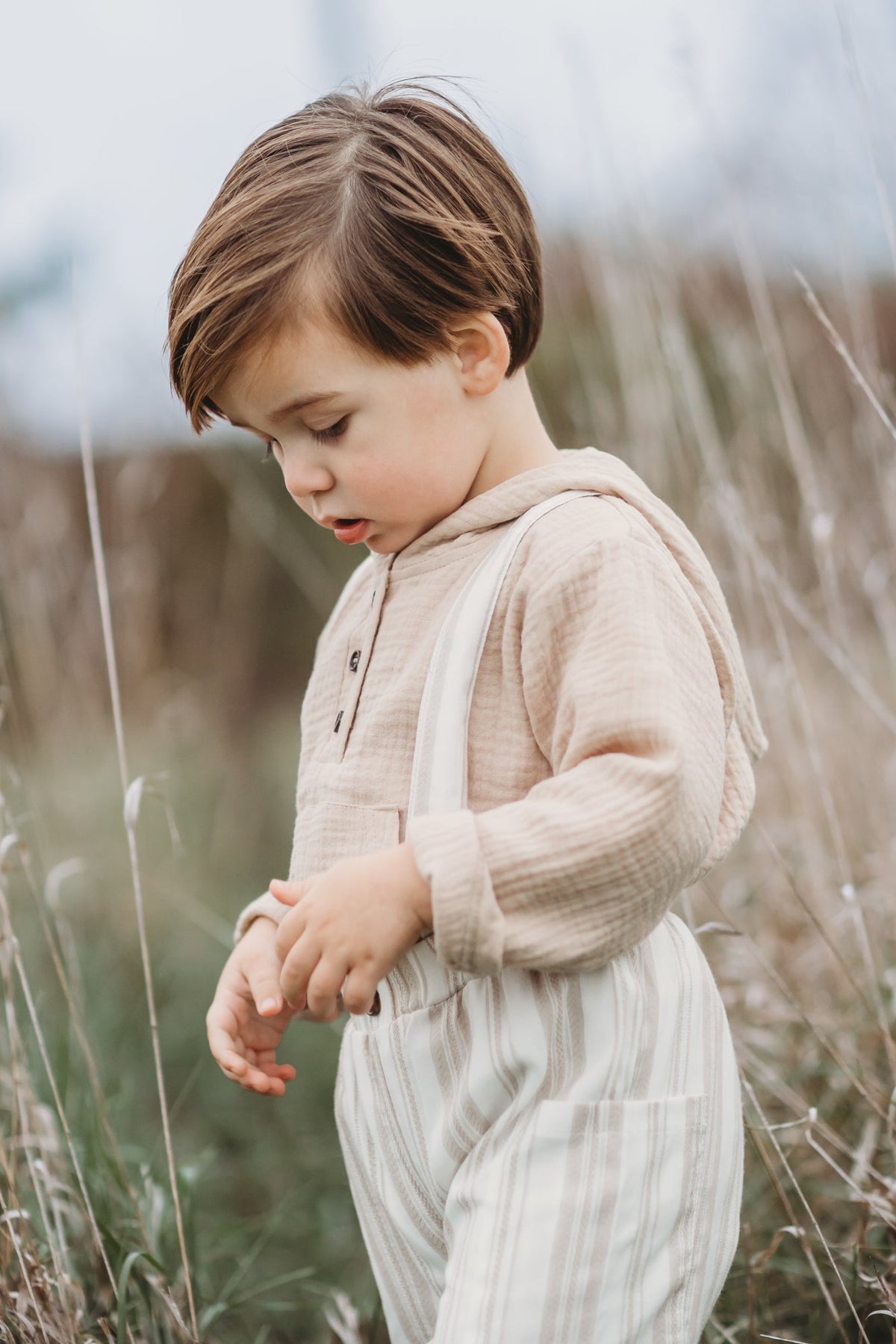 INDIE BLUE Boys Knox Hoodie (latte muslin)