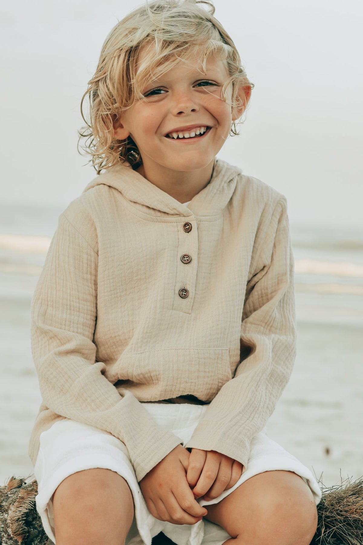 INDIE BLUE Boys Knox Hoodie (latte muslin)