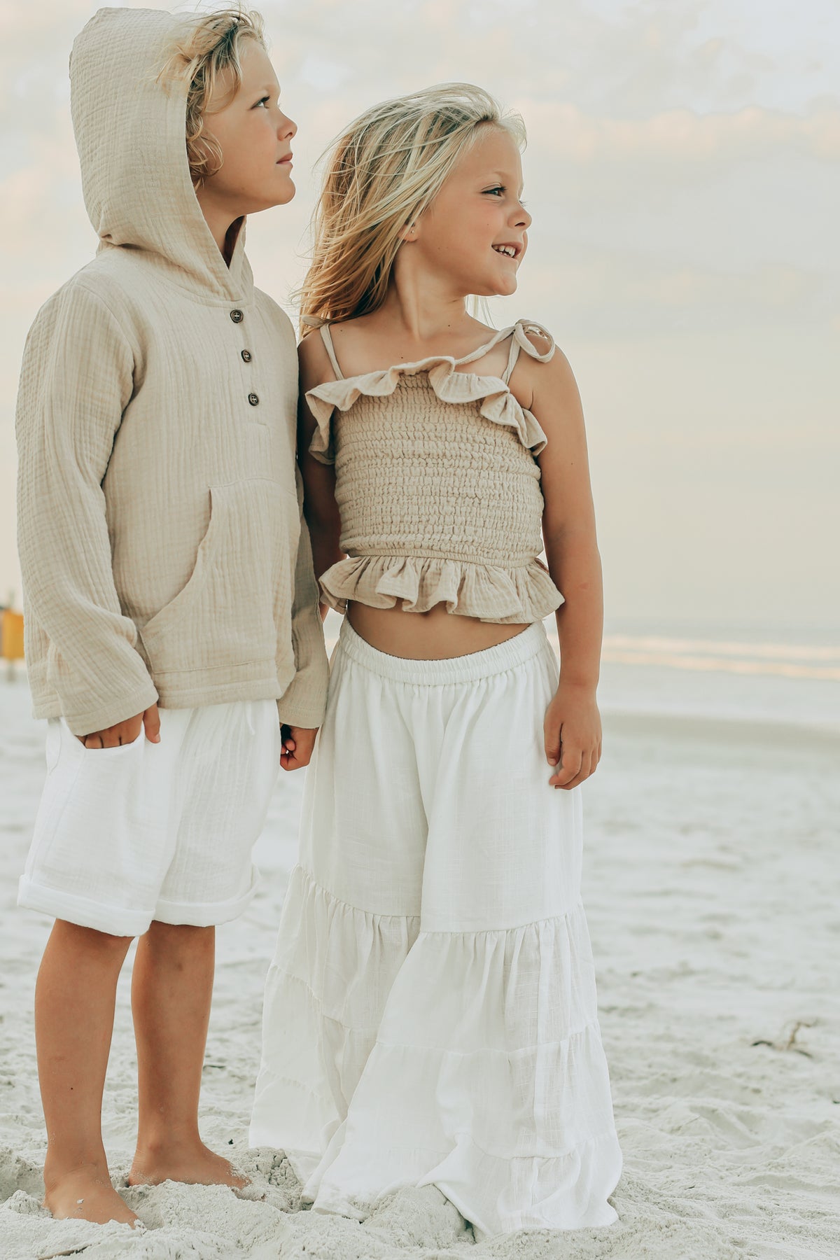 INDIE BLUE Boys Knox Hoodie (latte muslin)