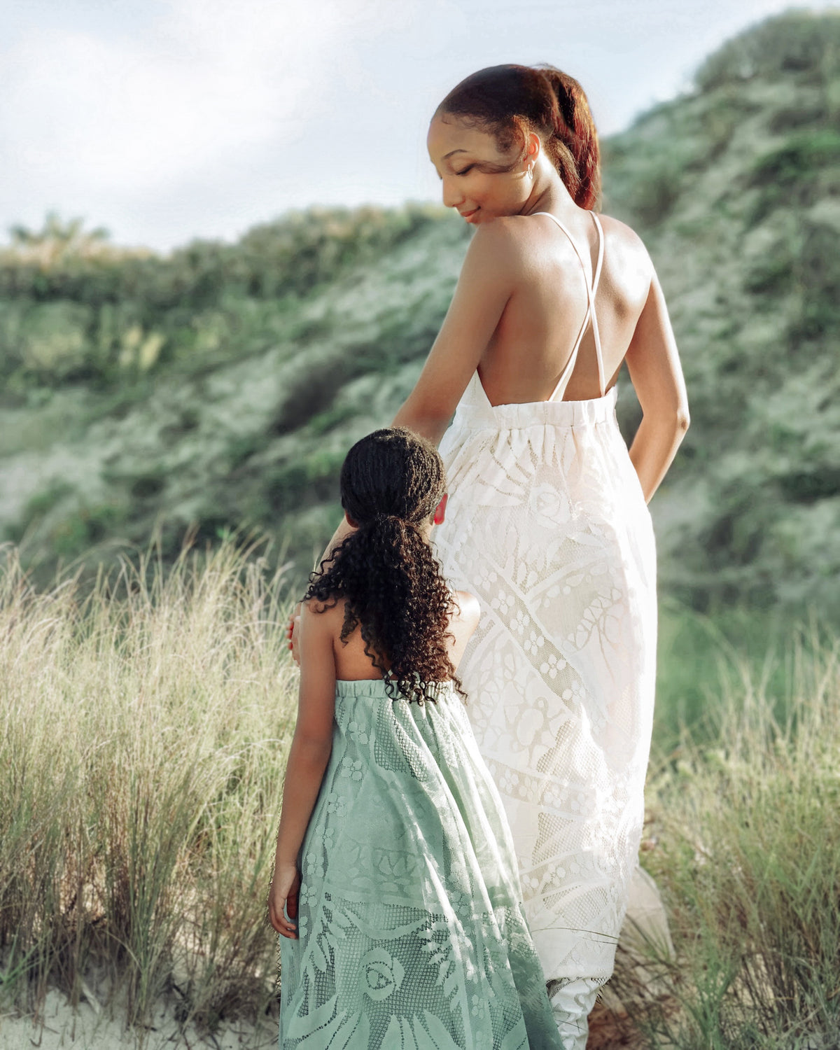 INDIE BLUE Women Women's Phoebe Lace Dress (ivory)