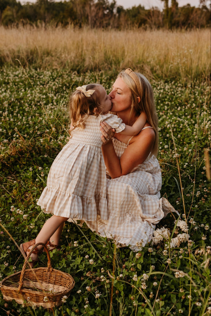 INDIE BLUE Dresses Karina (tan gingham)