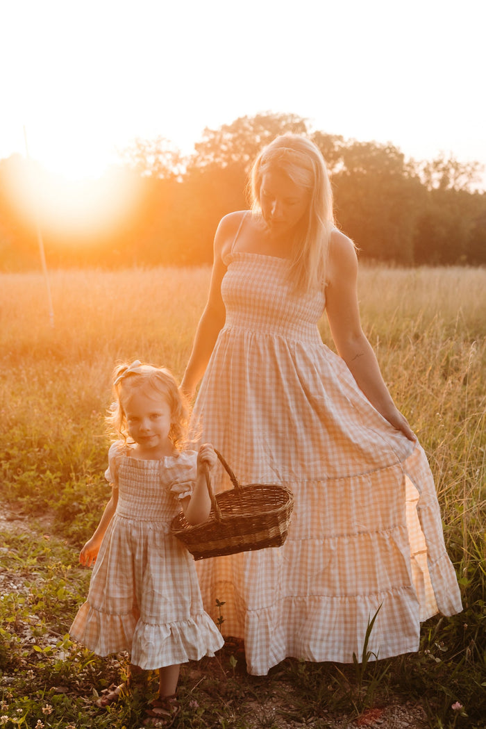 INDIE BLUE Women Women's Stella Maxi (tan gingham)
