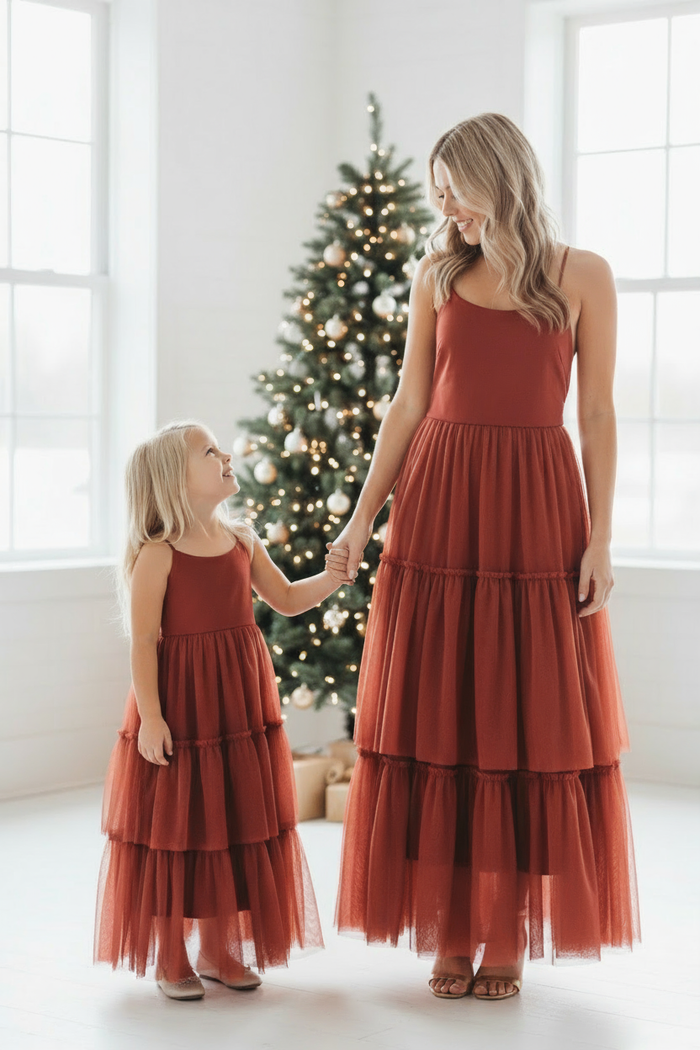 Back view with tie-back