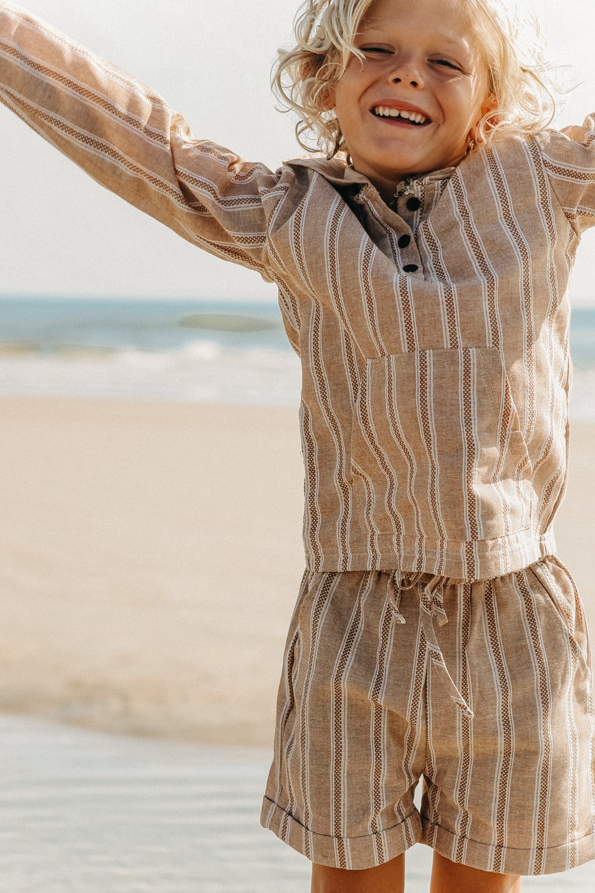 INDIE BLUE Boys Knox Hoodie (mocha stripe linen)