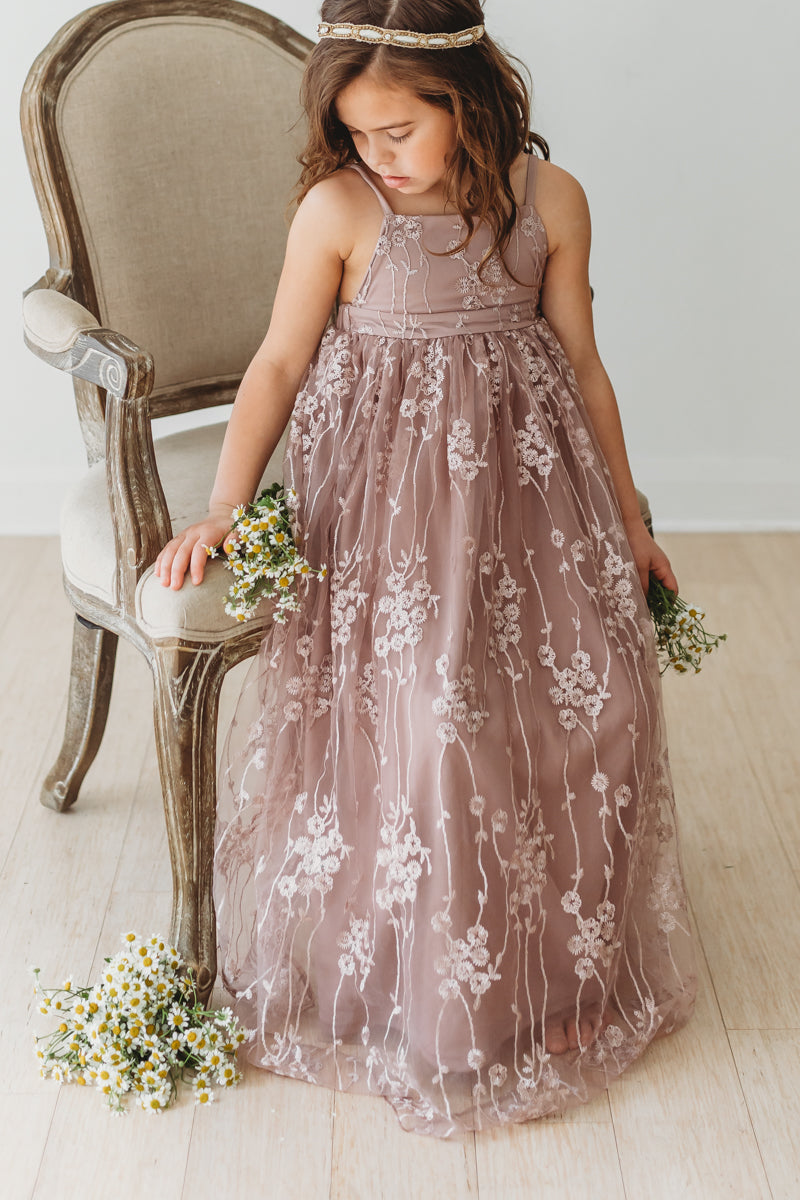 Fiona Lace Dress (lavender pink)  INDIE BLUE