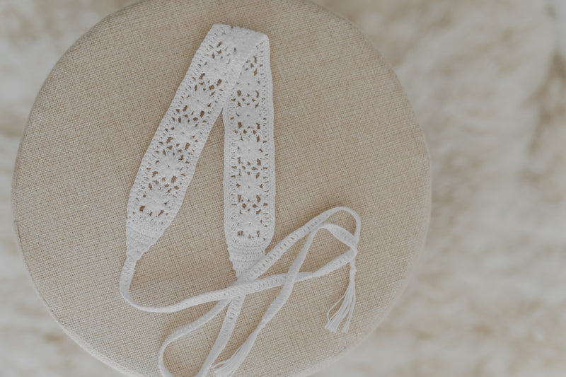 Flower Lace Hand-Crocheted Headband (soft white)