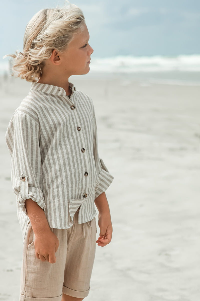 INDIE BLUE Boys Ty Shirt (driftwood stripe linen)