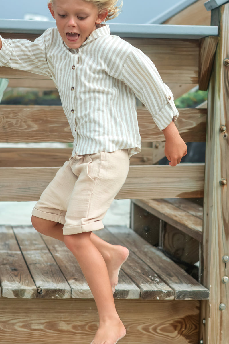 INDIE BLUE Boys Knox Shorts (latte muslin)