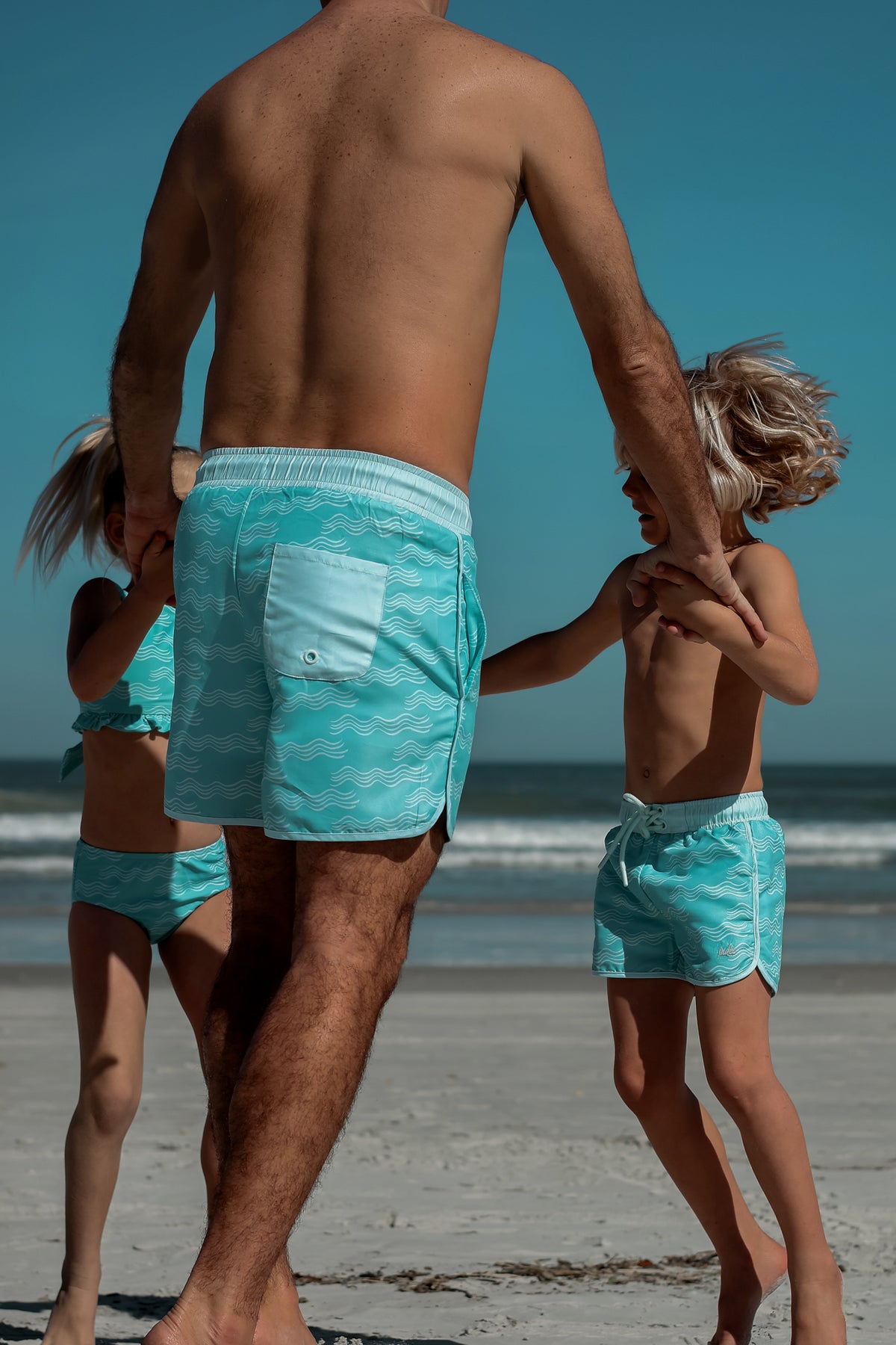 LB Men's Swim Men's Surf Shorts (aqua waves)