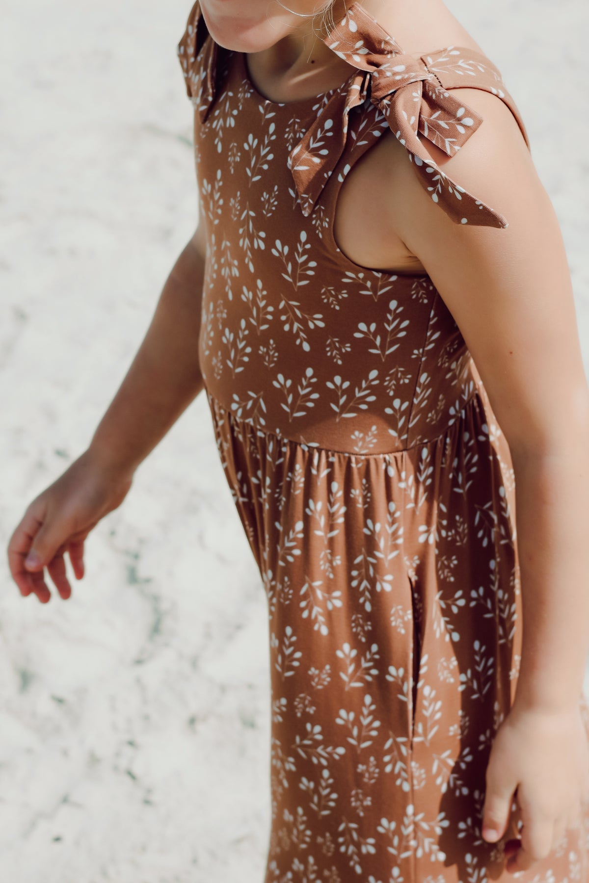 LB Girl's Romper Rita Tie Romper (cocoa sprigs)