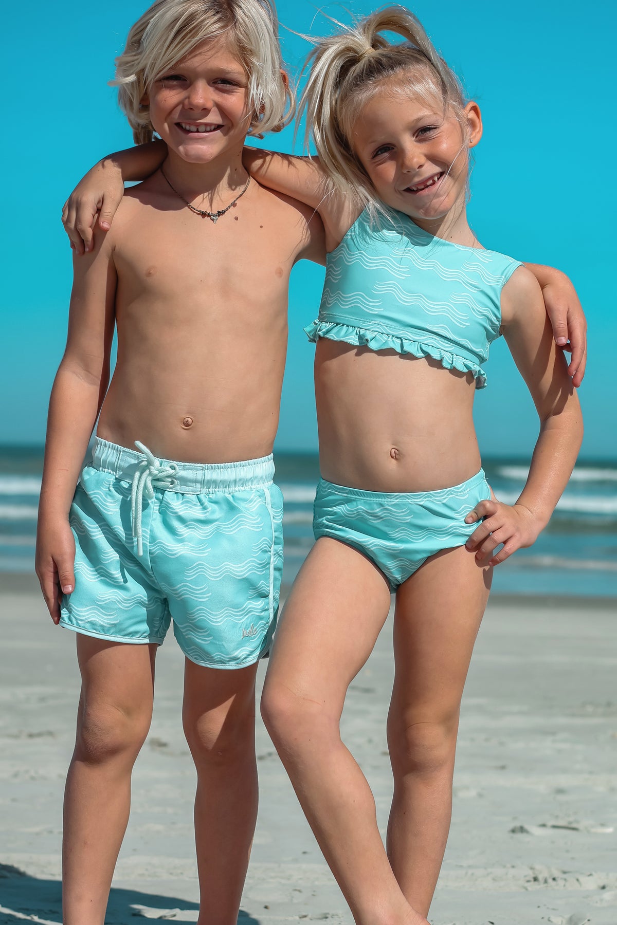 LB Girl's Swim Scoopback Set (aqua waves)