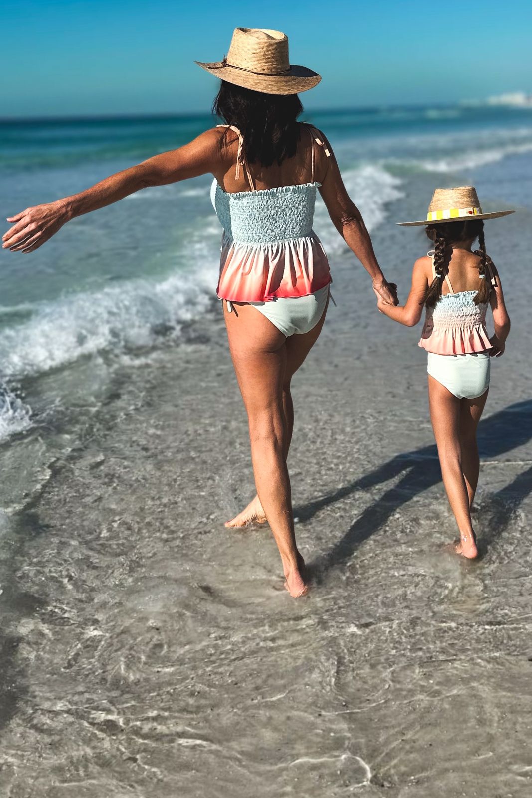 LB Women's Swim Women’s Smocked Tankini Set (peach ombre)