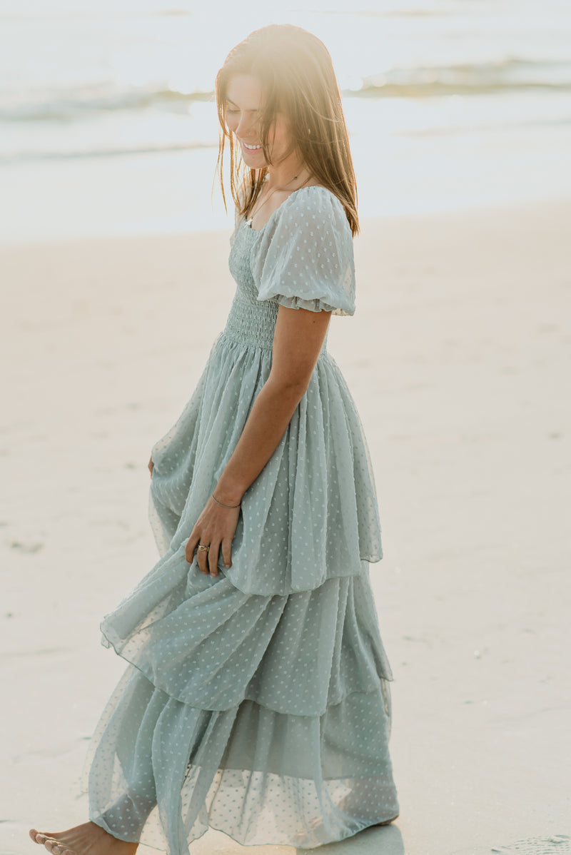 Women's Willa Maxi Dress (sage swiss dot) L