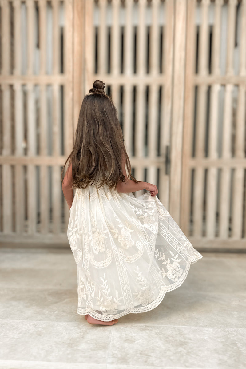 INDIE BLUE Dresses Madeline Lace Dress (ivory)