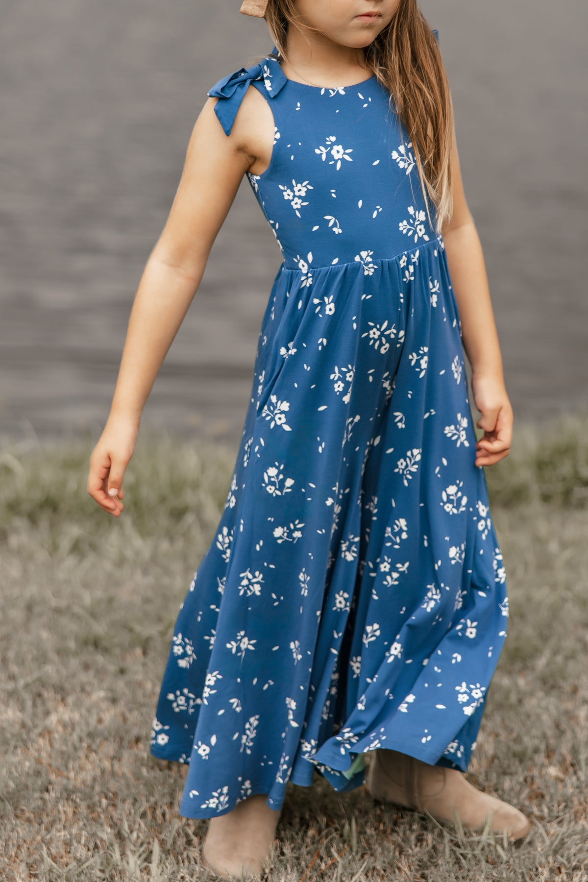 Rita Tie Romper (cutesy indigo floral)