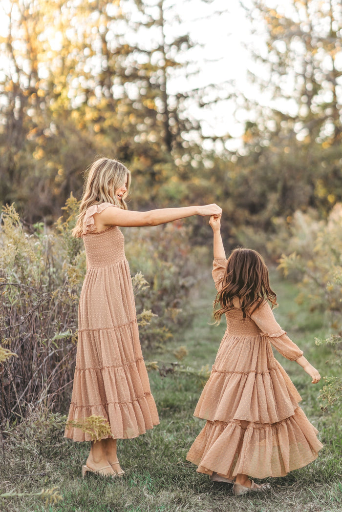 Women's Pia Dress (mocha swiss dot)