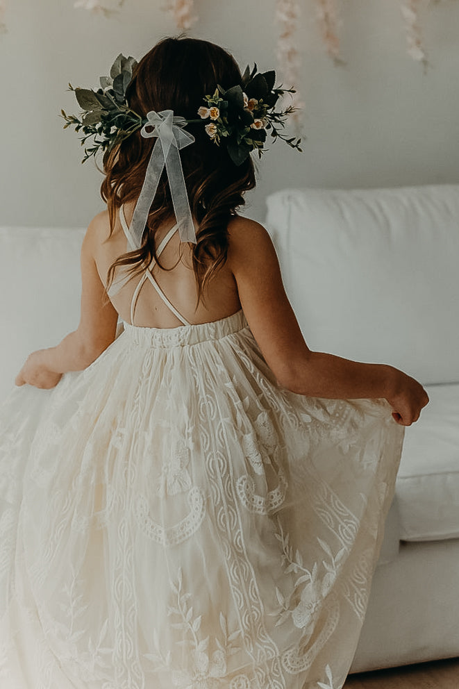 Madeline Lace Dress (ivory)