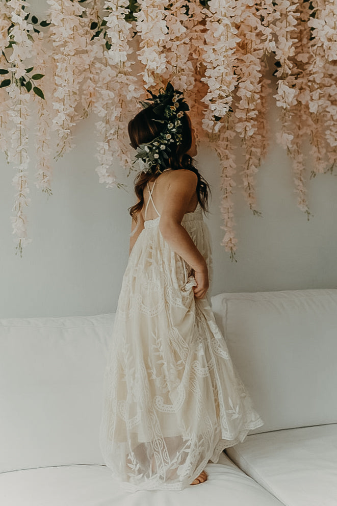 Madeline Lace Dress (ivory)