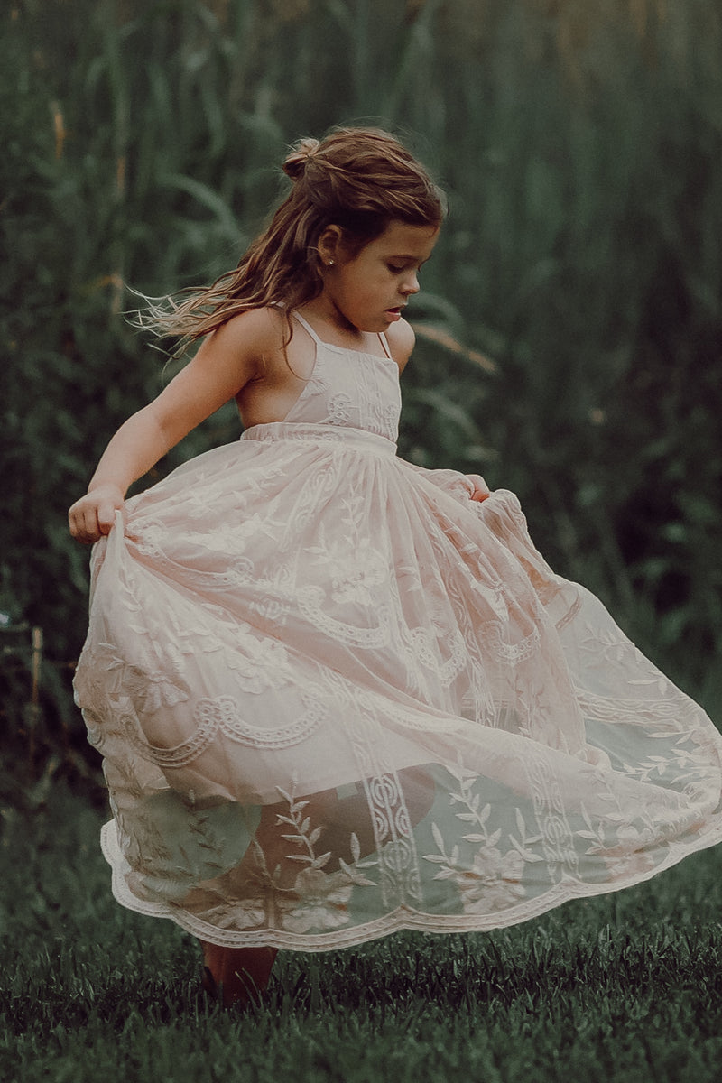 INDIE BLUE Dresses Madeline Lace Dress (natural pink)
