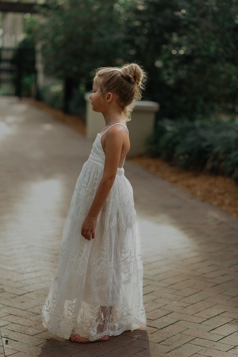 INDIE BLUE Dresses Madeline Lace Dress (white)