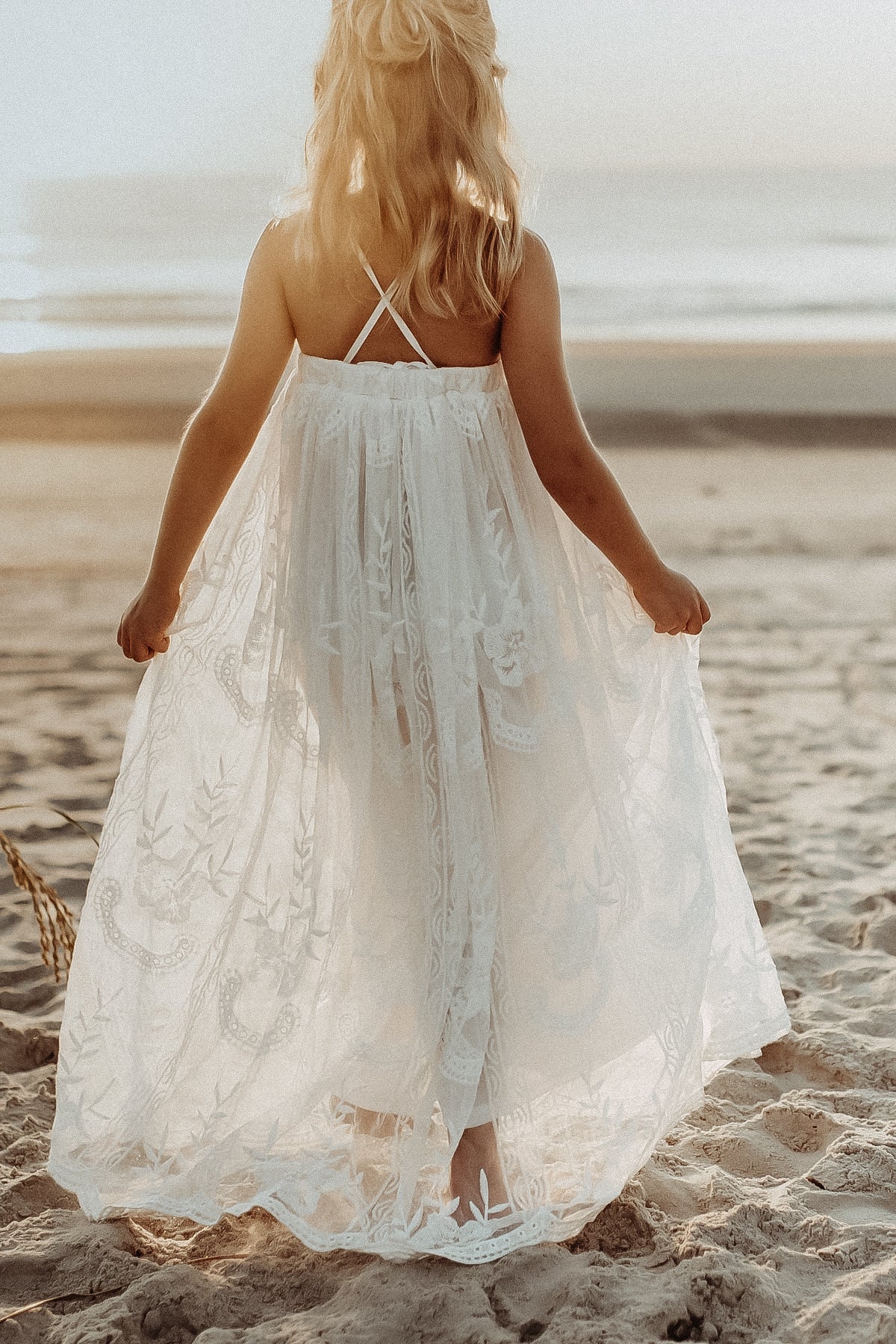 INDIE BLUE Dresses Madeline Lace Dress (white)