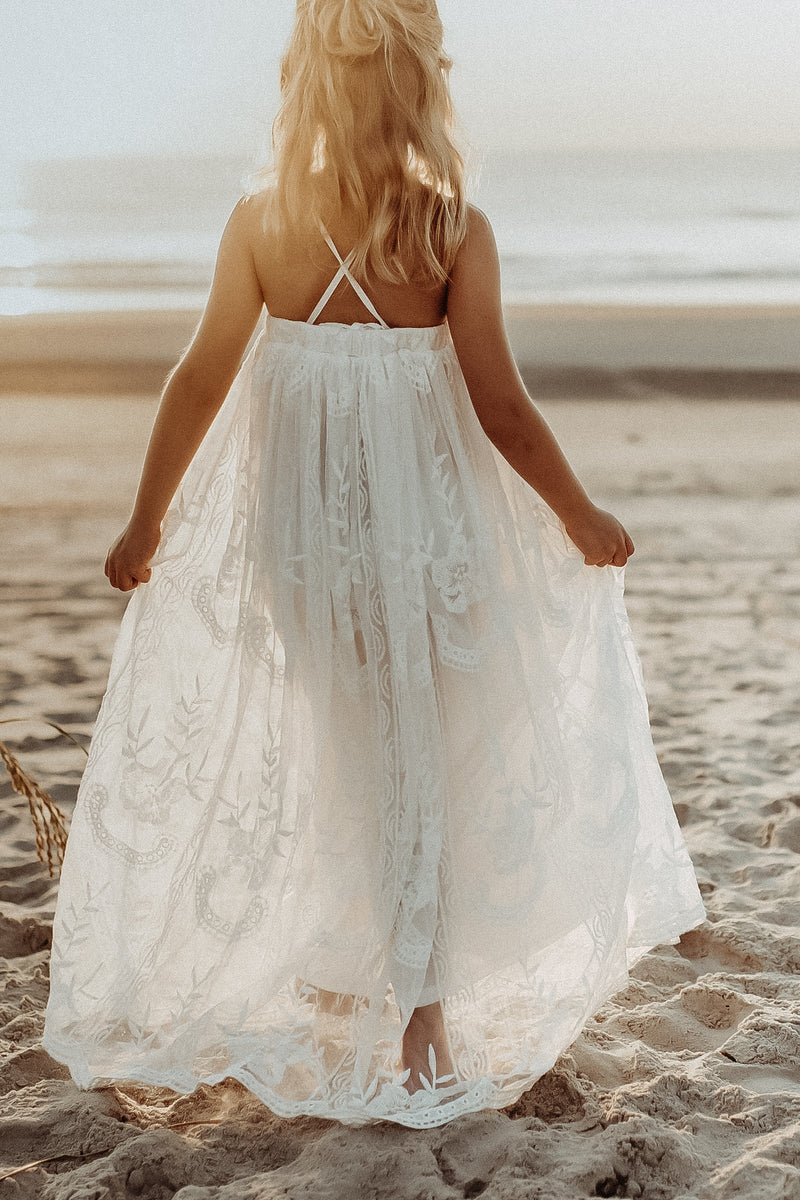 INDIE BLUE Dresses Madeline Lace Dress (white)
