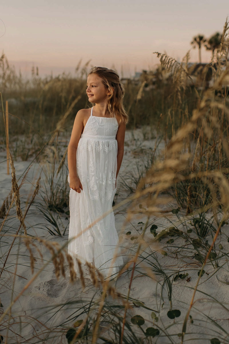 INDIE BLUE Dresses Madeline Lace Dress (white)