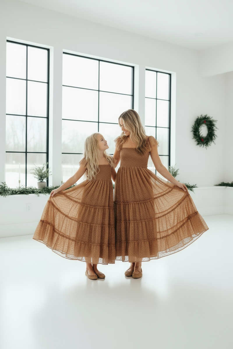 INDIE BLUE Women Women's Marabella Dress (mocha swiss dot)