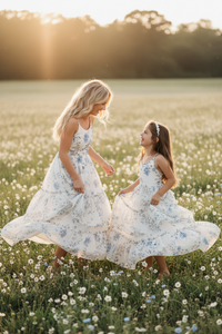 INDIE BLUE Women Women's Wendy Dress (floral blue chiffon)